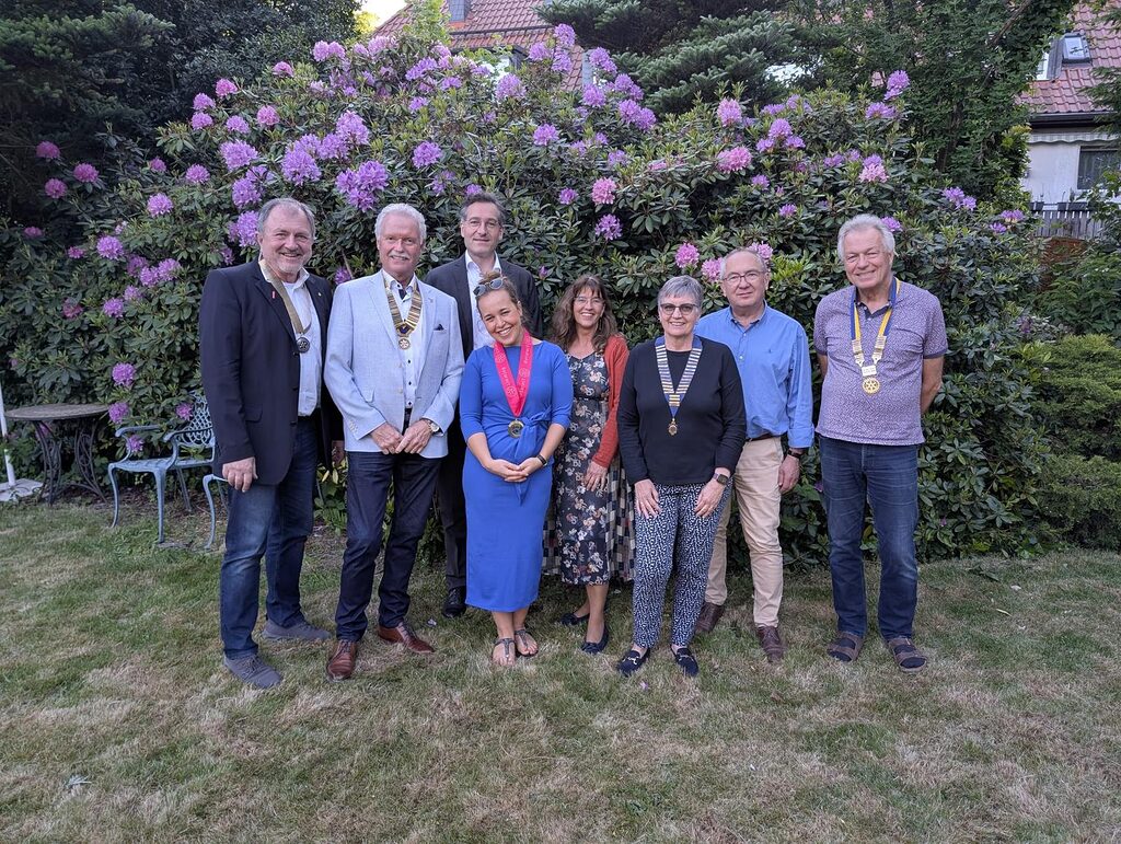 Präsidenten der Bochumer Rotary Clubs, des Rotaract Clubs und des Inner Wheel Clubs Bochum-Hellweg